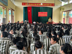 Pháp luật chạm đến trái tim – Ấm lòng phạm nhân ngày 20/10