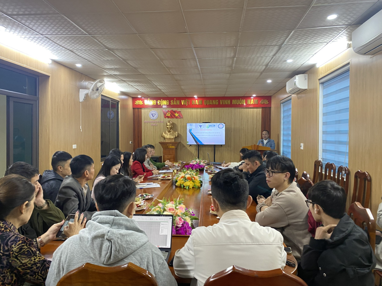 Toàn cảnh Hội Nghị