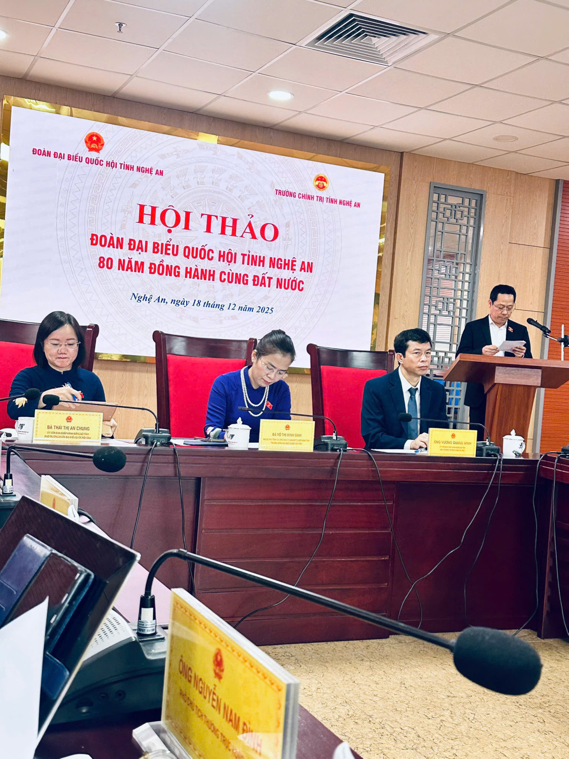 Thường trực Hội Luật gia tỉnh Nghệ An tham dự Hội thảo 80 năm ngày Tổng tuyển cử đầu tiên bầu Quốc hội Việt Nam.